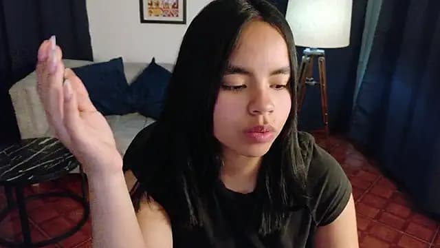 SofiaMante_ live cam on Stripchat