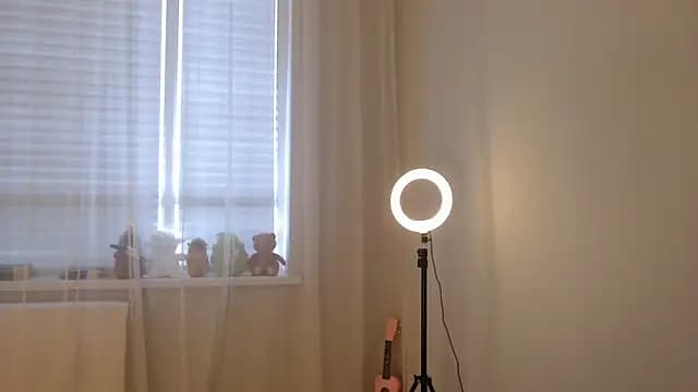 aiyumiprivate live cam