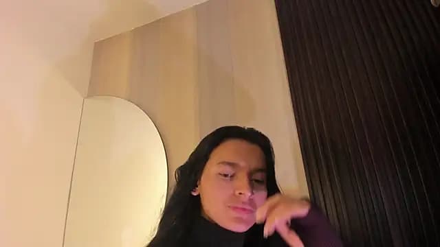 _shantal_smith live cam on Stripchat