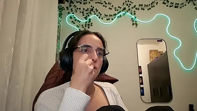 SanjuanaEytchison live cam on Stripchat