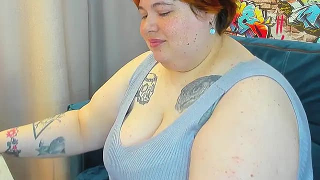 Sew_Sunny live cam on Stripchat