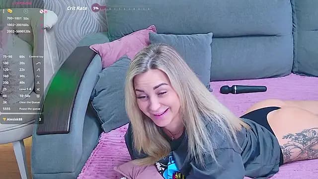 ExplosiveStuff live cam