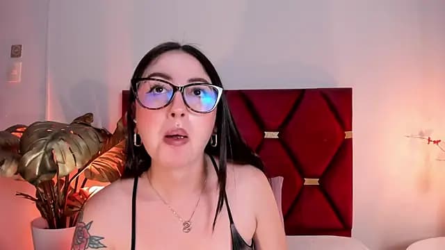 Emilywatsonn live cam