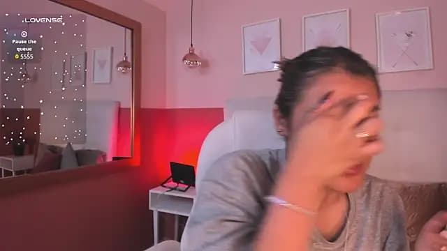 _Sophie__miller live cam