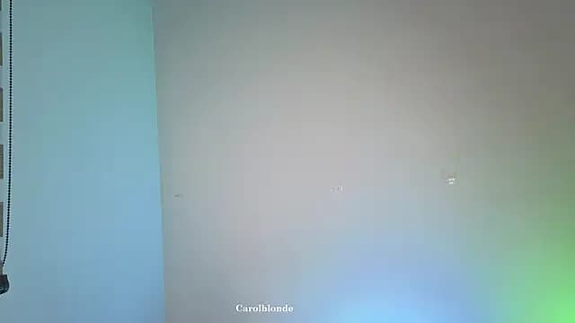 Carolblonde live cam