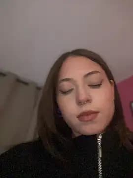 PrettyAmber live cam