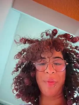 Woo_isDaphne live cam