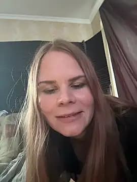 MaryMathews live cam