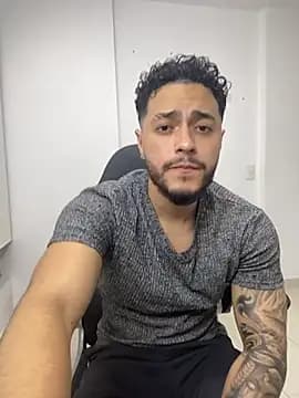 MattiaDupont live cam on Stripchat