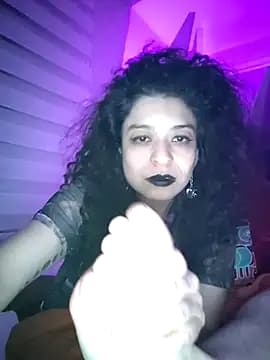 Miss_Carmilla live cam on Stripchat