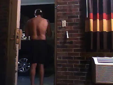 SmokingSloth live cam