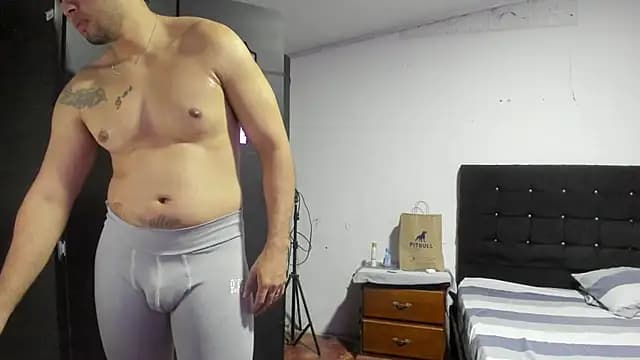 Ryan_xc1 live cam