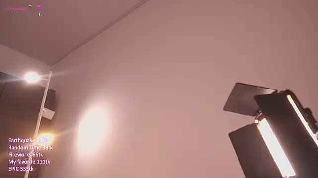 connie_west0 live cam