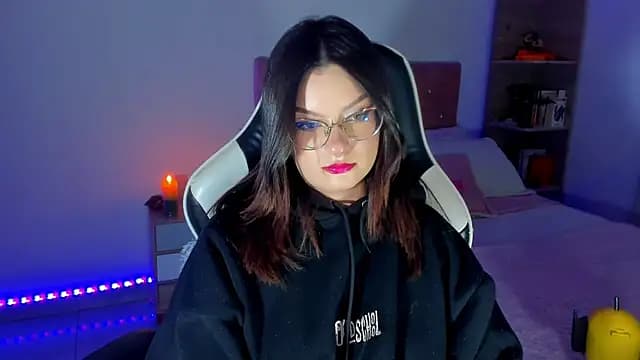 OphelianaRose33 live cam