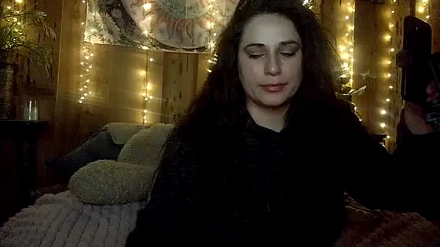 VelvetBrunetteXo live cam