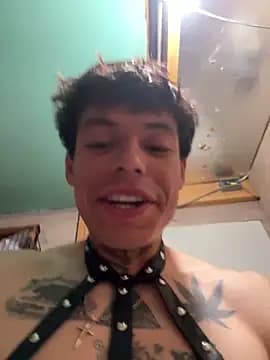 Imnotabatman45 live cam on Stripchat