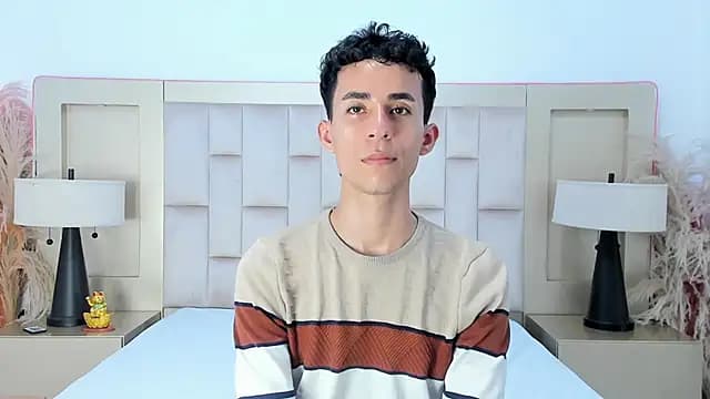 Zahir_Ashar live cam on Stripchat