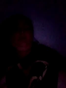 criscvwolff99 live cam on Stripchat