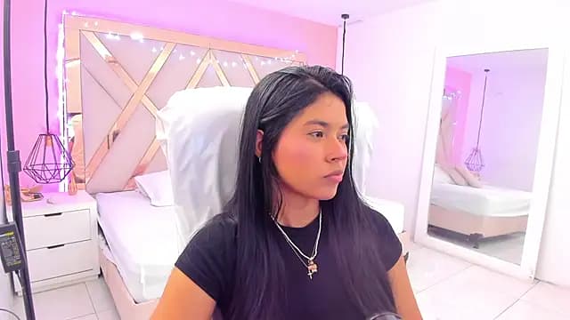 samantaa_shy live cam