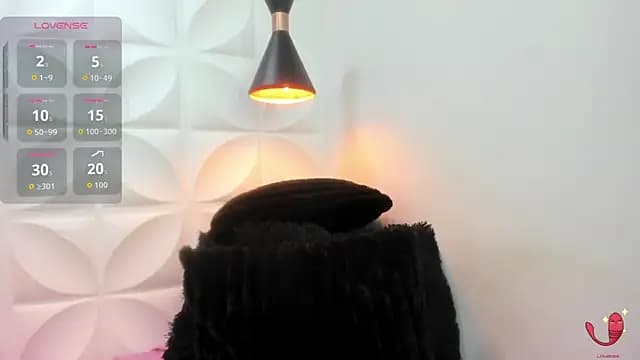 zaira_skinny live cam