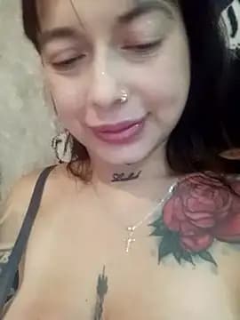 luna_scarlette live cam