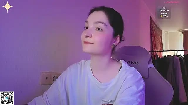 Luna_Moon13 live cam