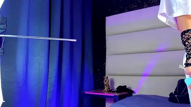 nucita_brown live cam