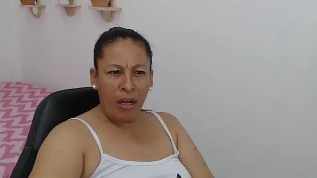 mature_martina live cam
