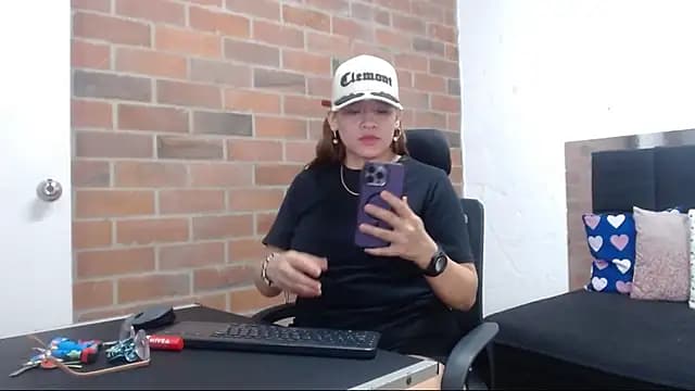 samantha__karolstone live cam