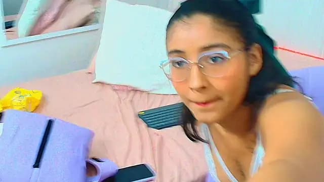 KATY_LOWERY live cam