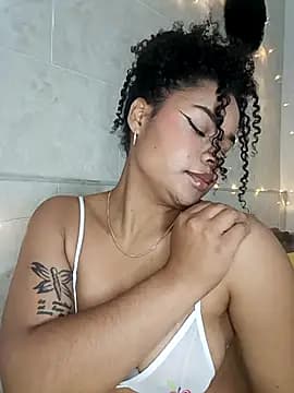 BrianaSweetxxx live cam