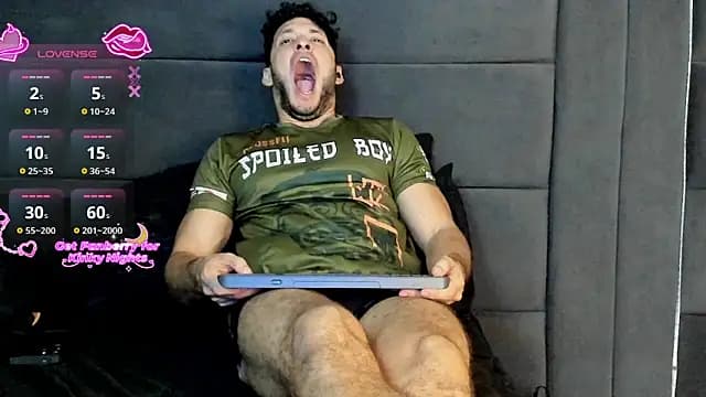 alejandro__2 live cam on Stripchat