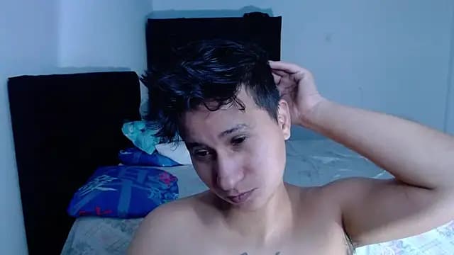 Im_Milan_Rs live cam on Stripchat