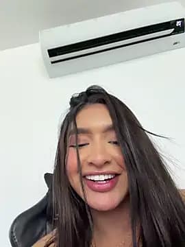 jenn_fit live cam on Stripchat