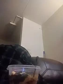 DreamvilleINC live cam on Stripchat