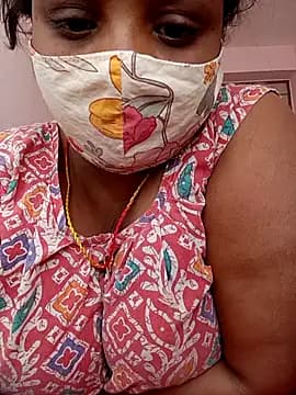 CUTE-LOVE-SWEETS live cam