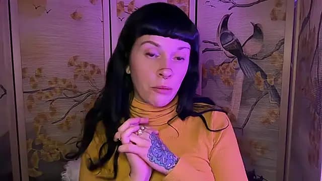 Marcelinegoddess live cam on Stripchat