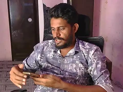 HotXKrish live cam on Stripchat