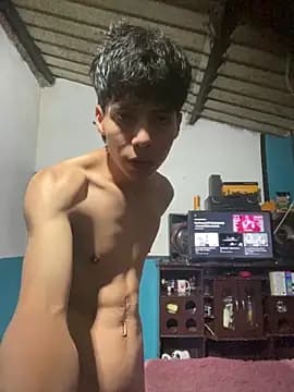 Nando-111 live cam on Stripchat