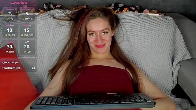 Agnes_Wells live cam on Stripchat