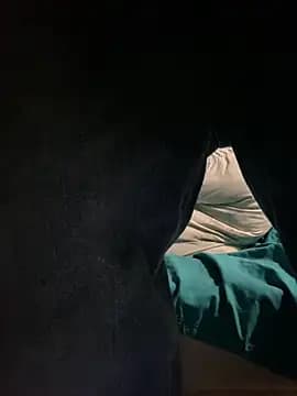 GusanoDelicioso live cam on Stripchat