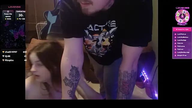 lovvluna live cam on Stripchat