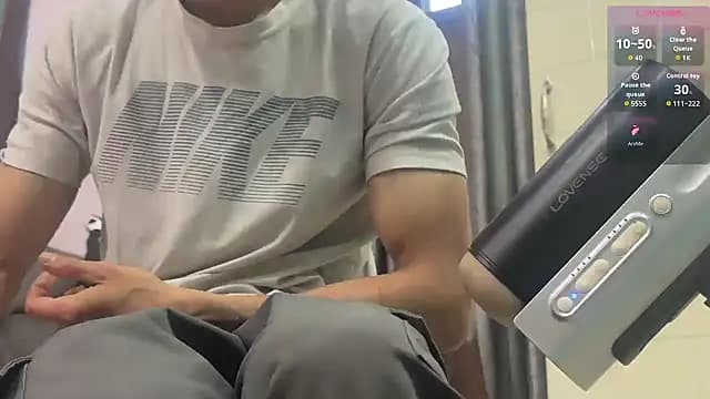 SirControlsYou live cam