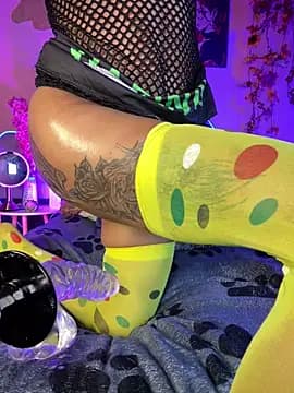 Naugth_channel_ts live cam