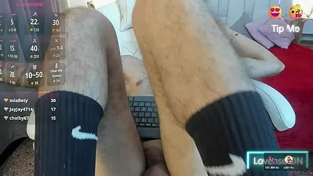 nextboywell1 live cam on Stripchat