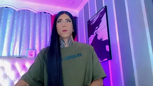 Julia_Bulette1 live cam