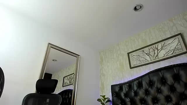 DenzelRios live cam on Stripchat