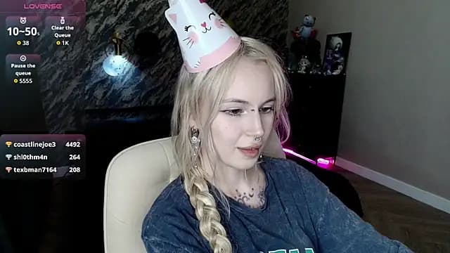 saykoblade live cam on Stripchat