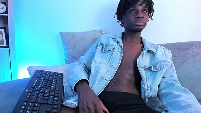 dark_fantasy9 live cam on Stripchat