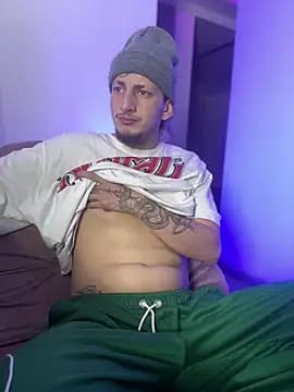 ZarcooX live cam on Stripchat